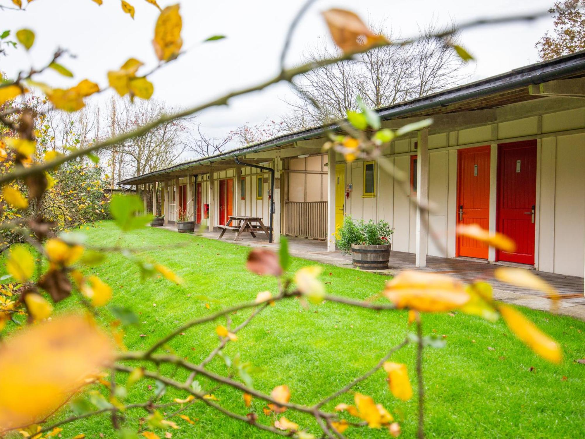 Yha Chester Trafford Hall Albergue Dunham-on-the-Hill Exterior foto